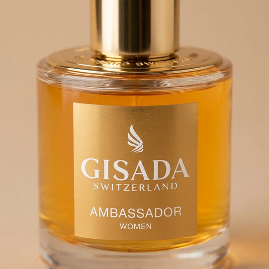 Detalle de la etiqueta dorada de Gisada Ambassador Women