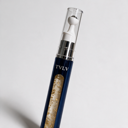 El Caviar Eye Essence en tres cuartos