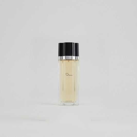 Oscar de la Renta Oscar eau de toilette 100 ml sobre fondo gris