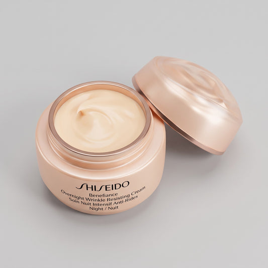 Tarro abierto de Benefiance crema de noche