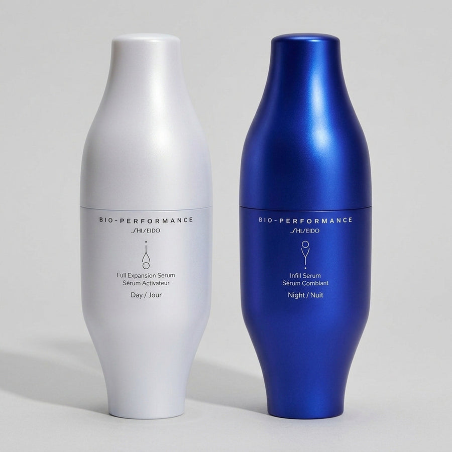 Dúo de sérums Shiseido Bio-Performance Skin Filler, frasco blanco de día y azul de noche